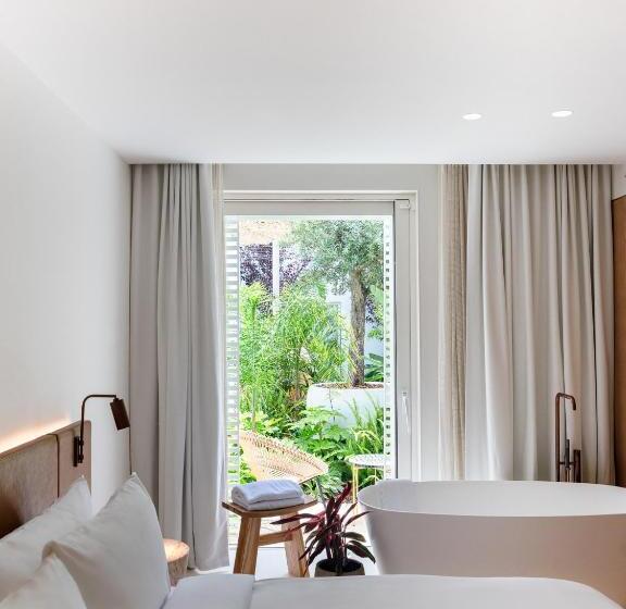 سوییت, The Standard, Ibiza