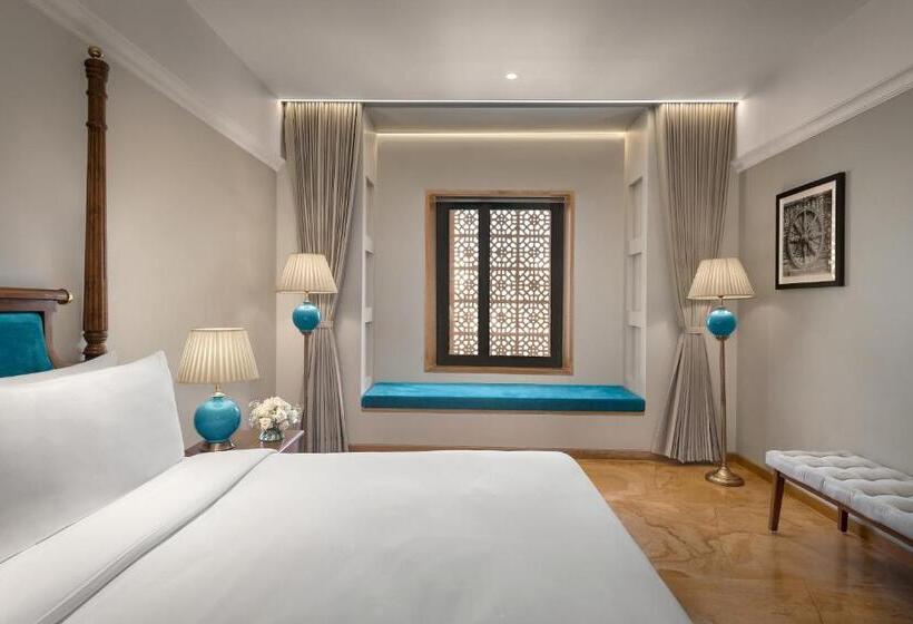 스탠다드 룸 킹사이즈 침대, Time Square Resort & Spa Bhuj