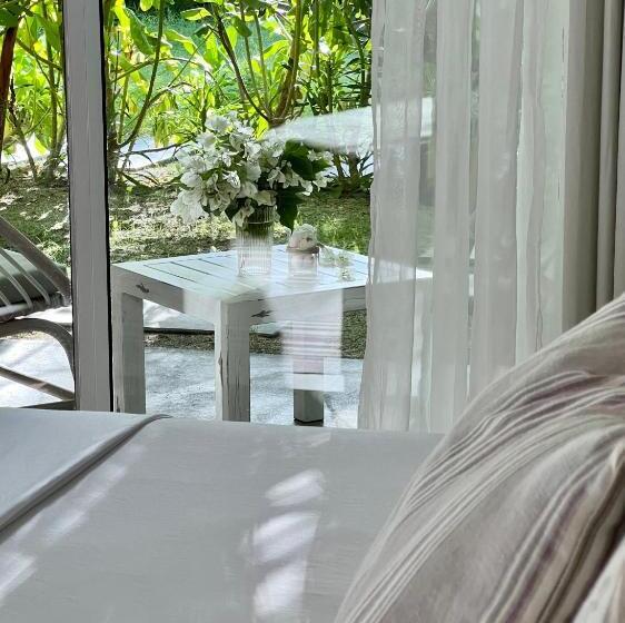 اتاق لوکس, Fairytale Inn