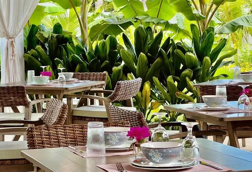 اتاق خانوادگی, Fairytale Inn