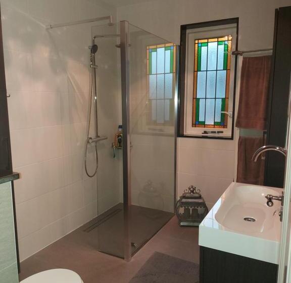 标准间, Sweetlake