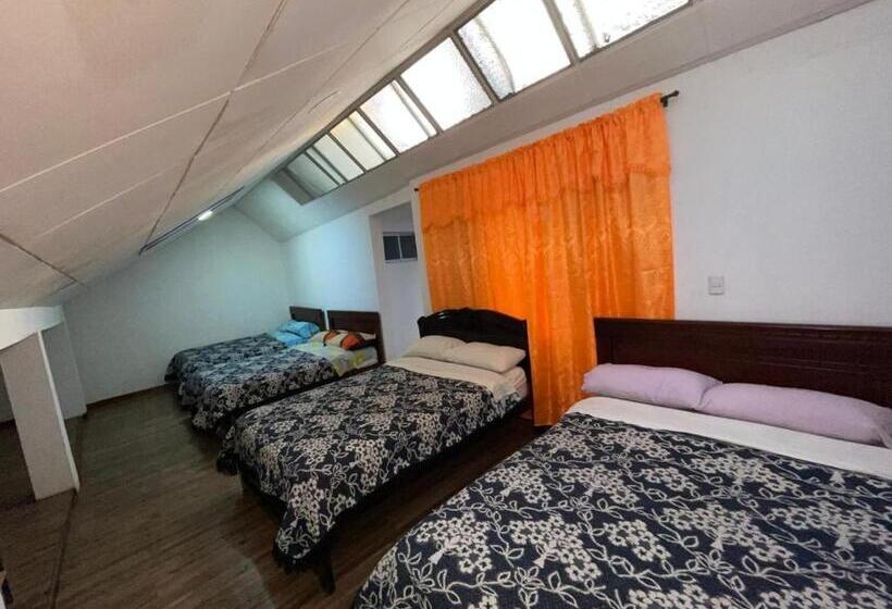 غرفة عائلية, Hostal El Rio