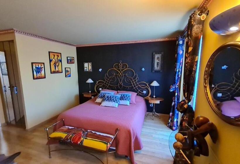اتاق استاندارد با چشم‌انداز استخر, La Casa Color