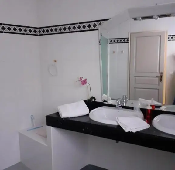 プールの見えるデラックスルーム, La Casa Color