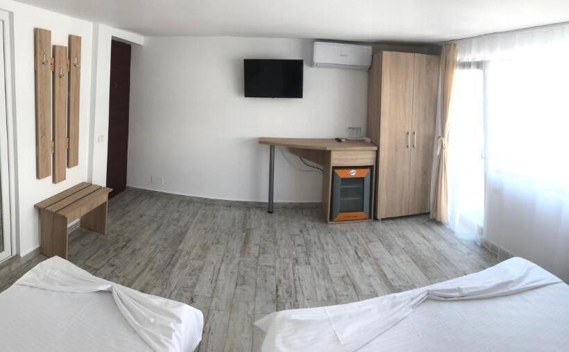 Трехместный Номер Superior, Panoramic
