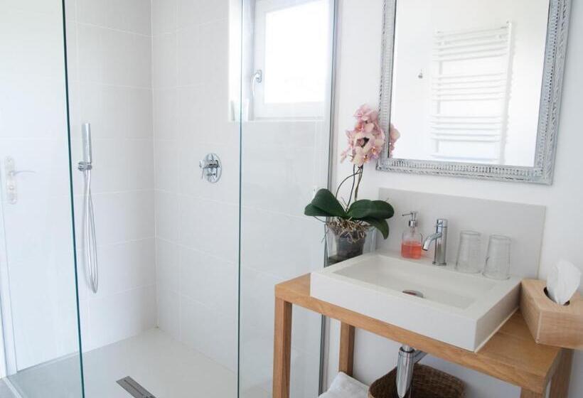 Номер Deluxe с Балконом, B&b La Maison De La Côte