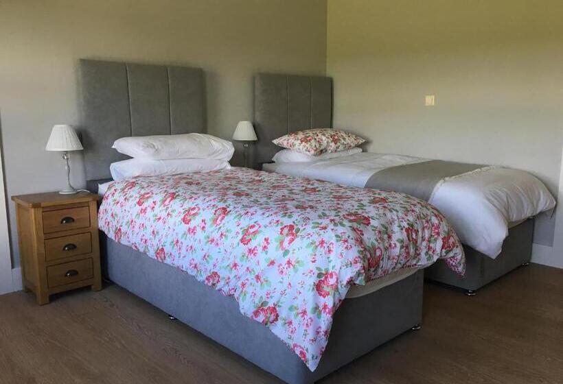 חדר סטנדרט, Ferney House