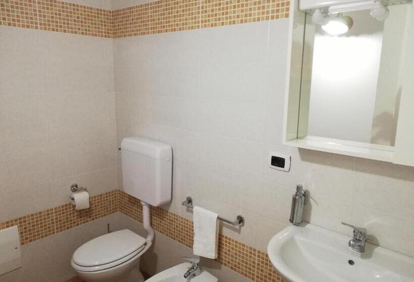 Апартаменты 1 Спальня Нижний Этаж, Ludomar Country Residence   Rooms & Apartments