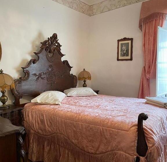 اتاق استاندارد با سرویس بهداشتی مشترک, Casa Palma