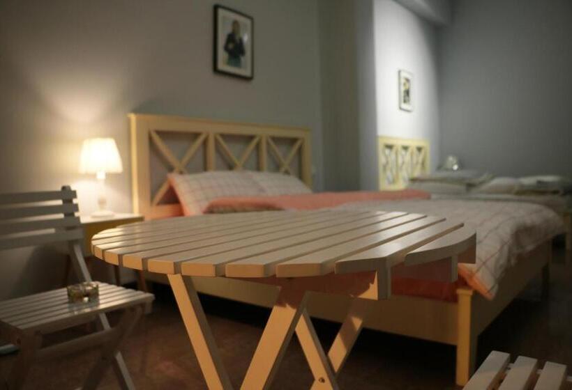 Quarto Deluxe, 97 Rock Hostel