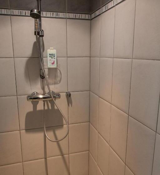 经济房, Chambres Au Jardin Fleuri