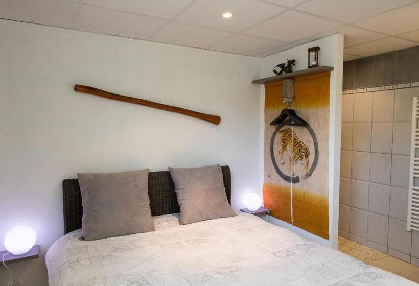 标准间, Chambres Au Jardin Fleuri