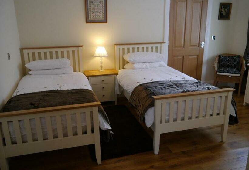 Номер Deluxe, Muldoanich