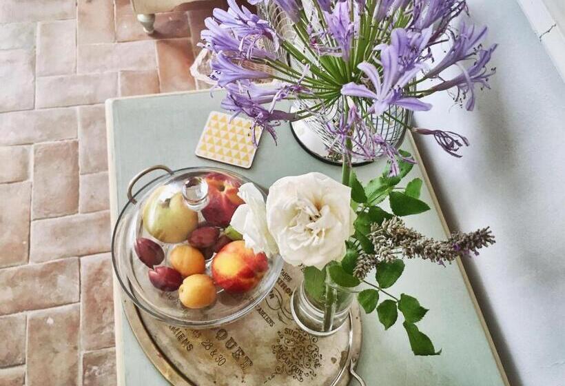 غرفة قياسية ثلاثية, Giardino Dei Sugheri