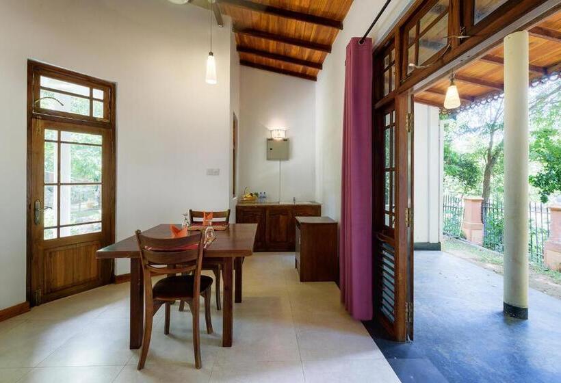 수피리어 트리플 룸, Sobana