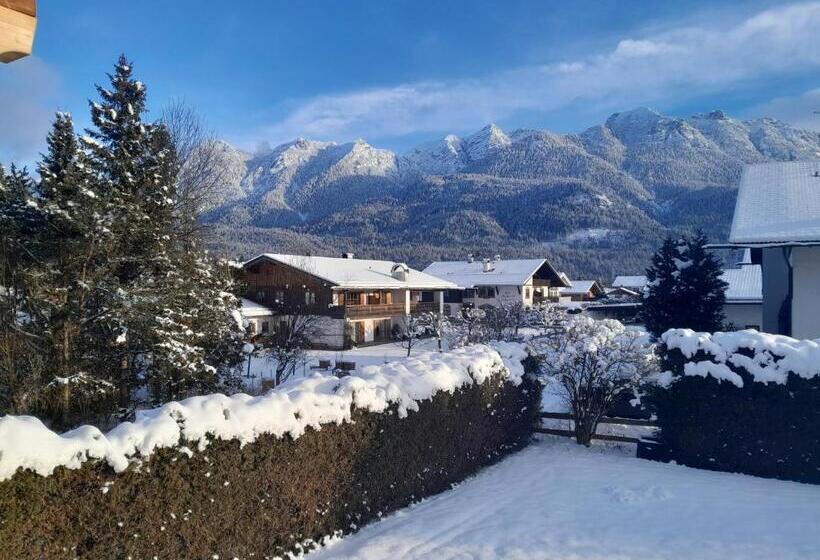 Номер Стандарт с Балконом Вид на Сад, Gästehaus Zunterer