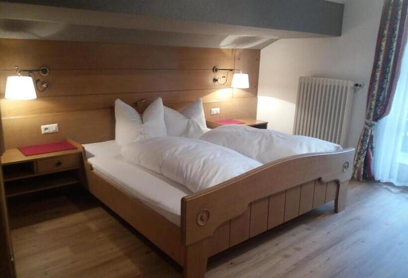 Номер Стандарт с Балконом Вид на Сад, Gästehaus Zunterer