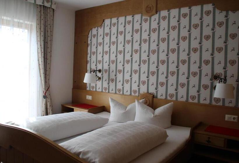 Номер Стандарт с Балконом Вид на Сад, Gästehaus Zunterer