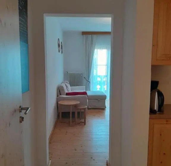 Huoneisto 1 Makuuhuone, Gästehaus Zunterer