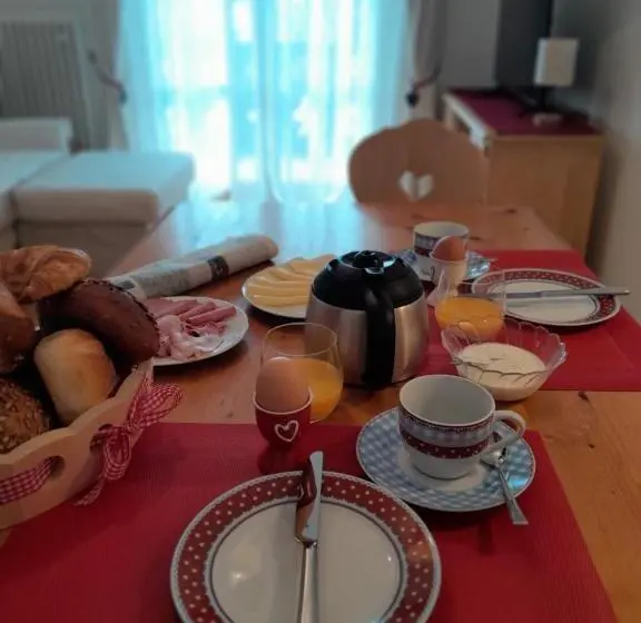 Huoneisto 1 Makuuhuone, Gästehaus Zunterer