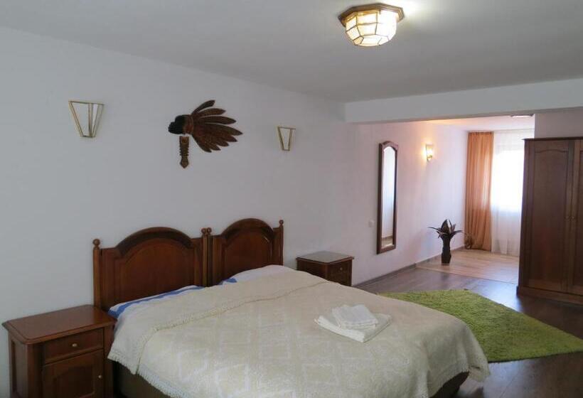 غرفة ديلوكس, Cetina