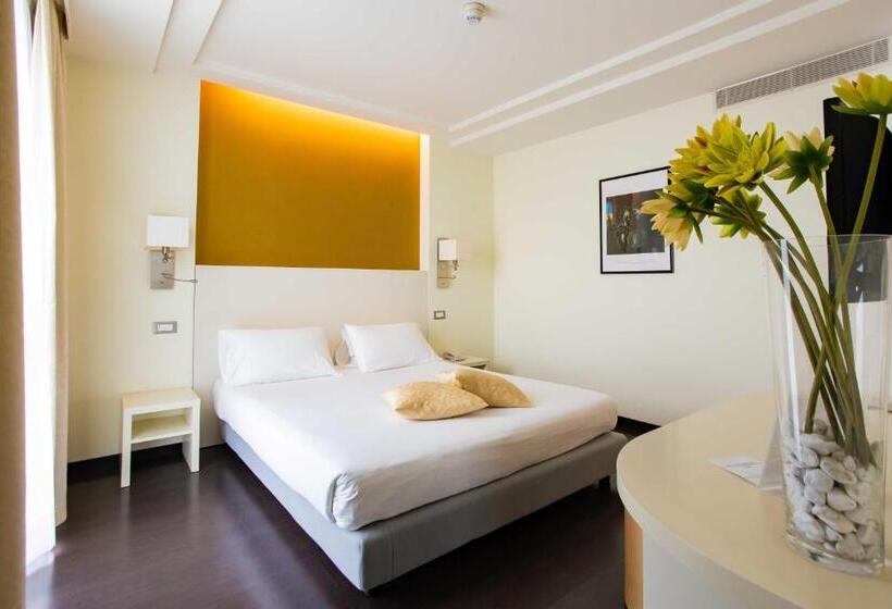 סוויטה נוף לגינה, An Hotel Milano Melegnano