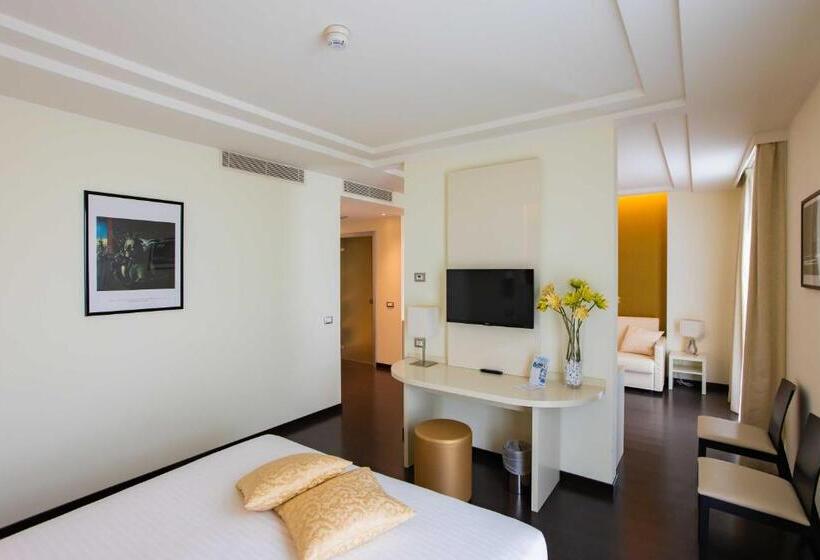 סוויטה נוף לגינה, An Hotel Milano Melegnano