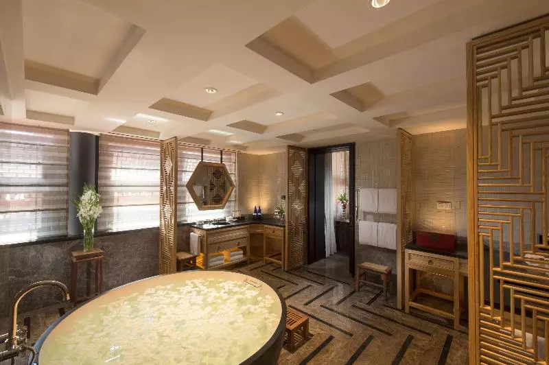 اتاق استاندارد با تخت بزرگ, Doubletree By Hilton Hotel & Residences Dubai Al Barsha