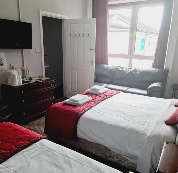 חדר משפחתי, Dalry Guesthouse