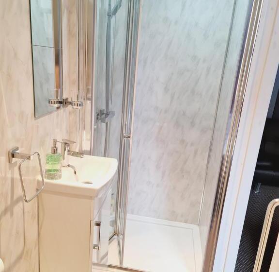 Номер Стандарт, Dalry Guesthouse