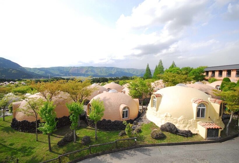 Номер Стандарт, Aso Farm Land