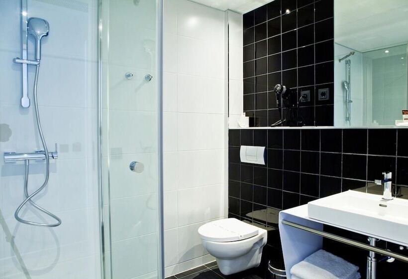 سوییت جونیور, Catalonia Berlin Mitte