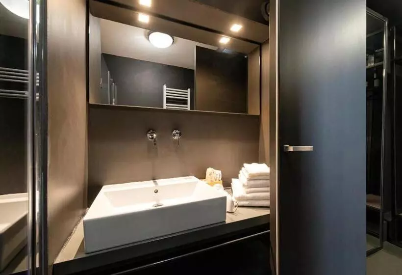 Superior Room with Terrace, Coronari Palace