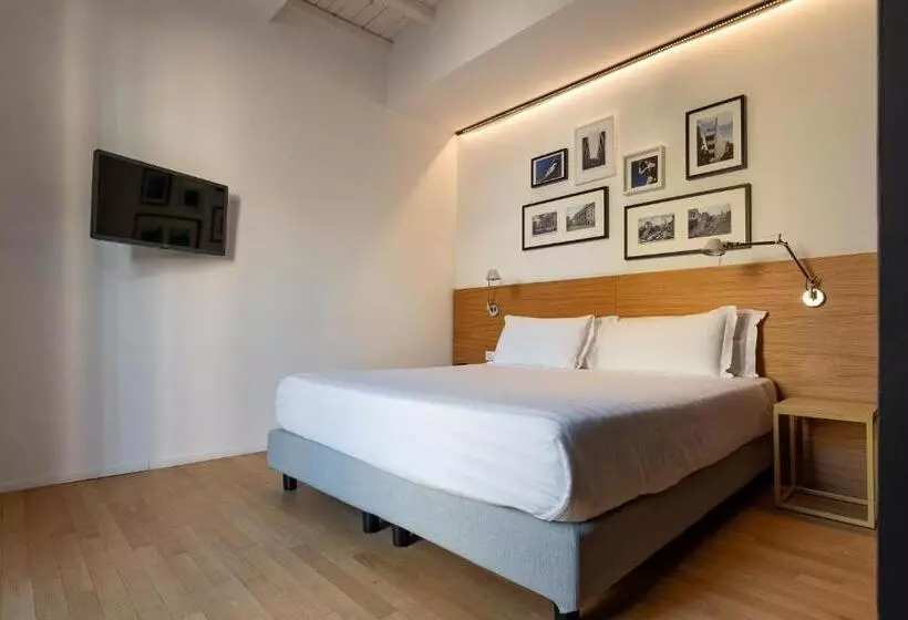 Superior Room with Terrace, Coronari Palace