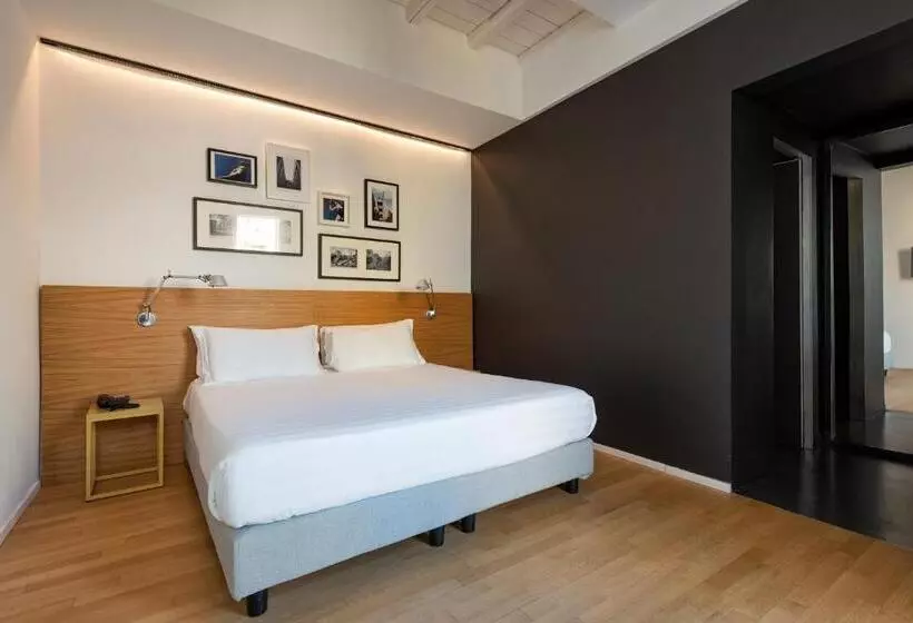 Superior Room with Terrace, Coronari Palace