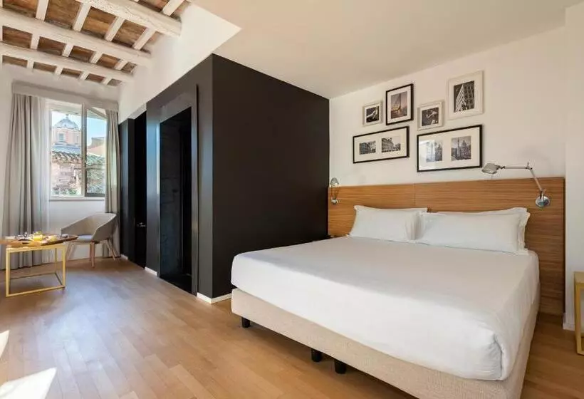 Suite with Terrace, Coronari Palace