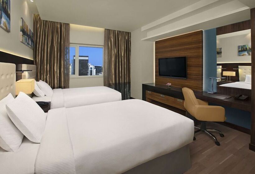 Номер Стандарт, Doubletree By Hilton Hotel & Residences Dubai Al Barsha