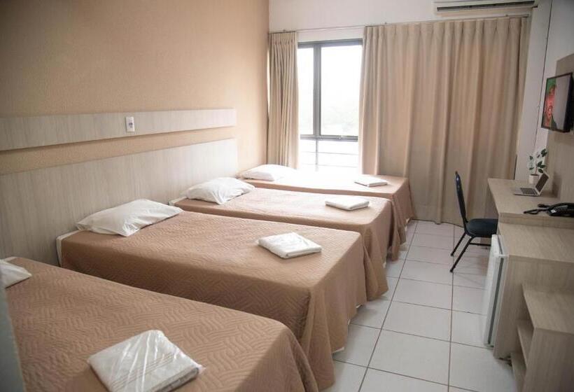 חדר סטנדרט לארבעה, Getullio