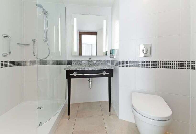 Номер Стандарт Вид на Город, Hampton By Hilton London Waterloo