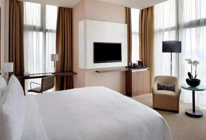 Executive Room King Size Bed