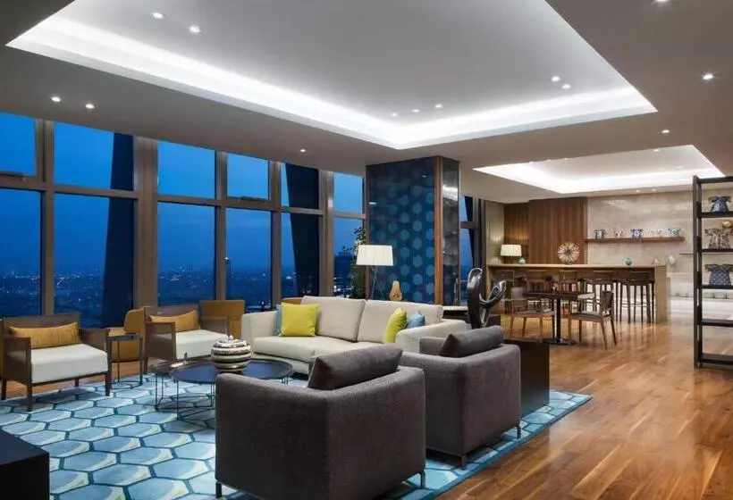 キングサイズベッドのエクゼクティブルーム, Istanbul Marriott Hotel Sisli