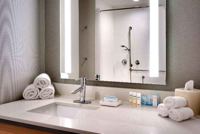 스탠다드 트리플 룸, Marvi