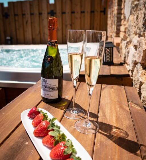 Deluxe Room with Balcony, Mas Mariassa