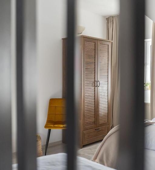 חדר סטנדרט עם מיטת קינג, Monterai Resort