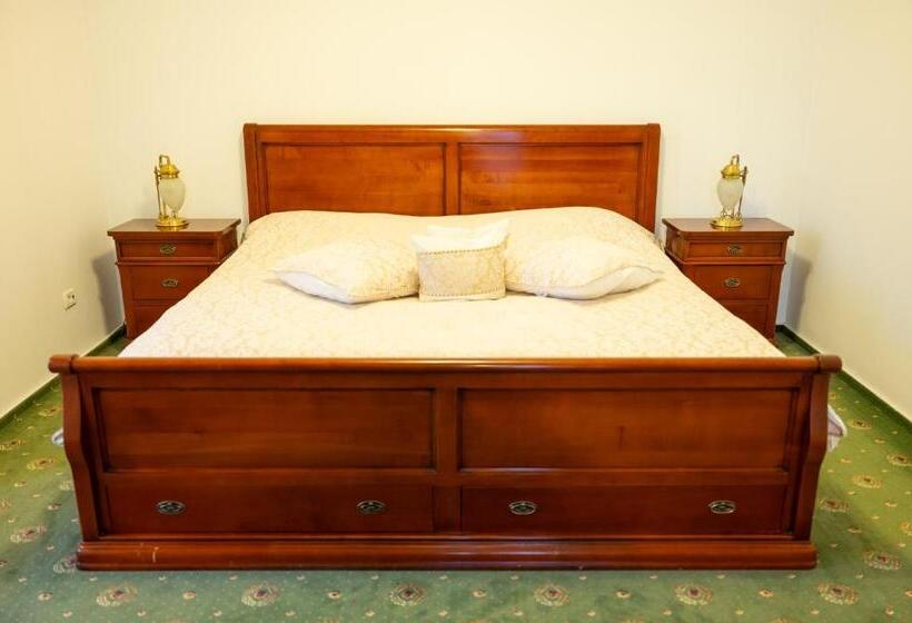 בקתת חדר, Monterai Resort