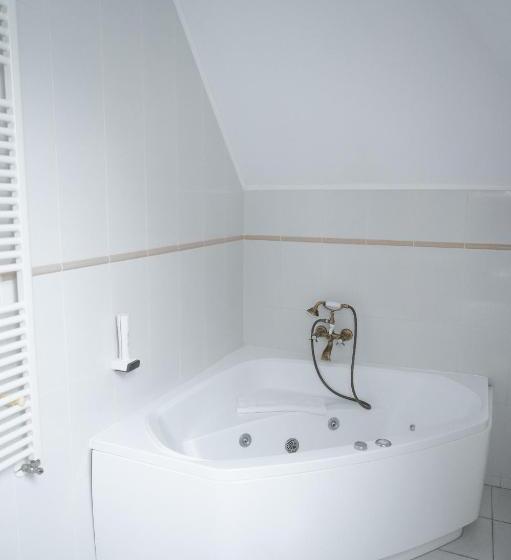 בקתת חדר, Monterai Resort