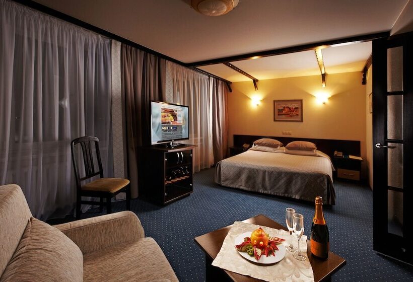 スタンダードスタジオ, River Park