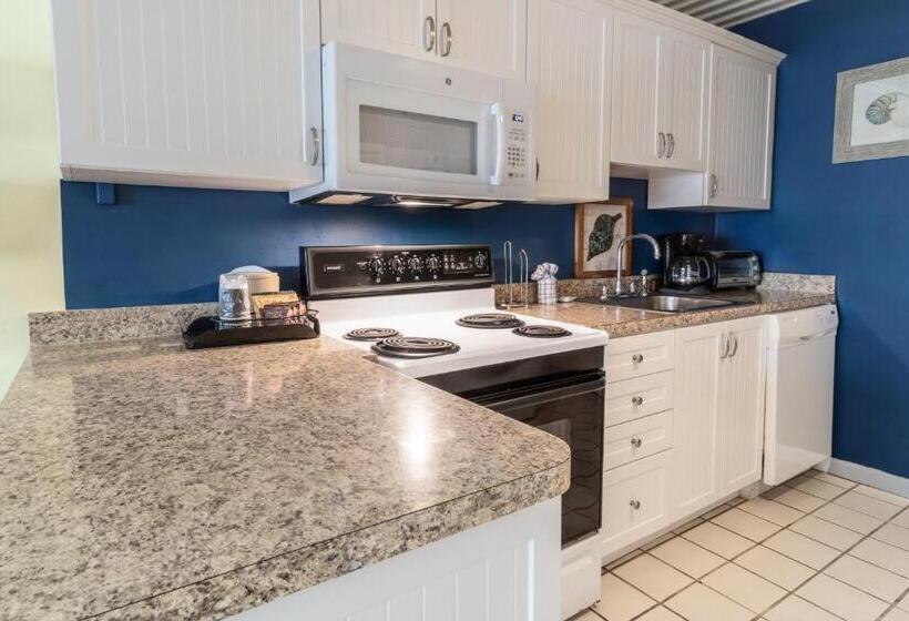 침실 2개 빌라, Oceanfront Litchfield Inn