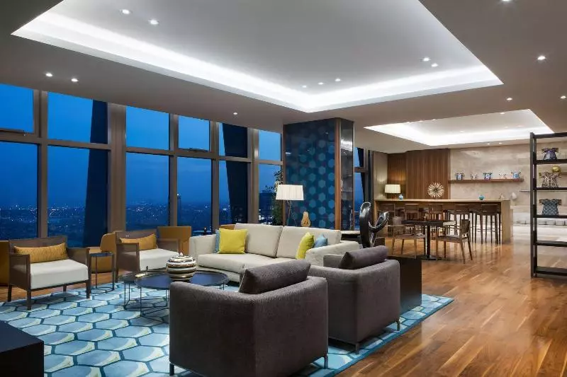 キングサイズベッドのエクゼクティブルーム, Istanbul Marriott Hotel Sisli