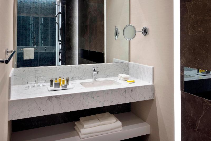 キングサイズベッドのエクゼクティブルーム, Istanbul Marriott Hotel Sisli